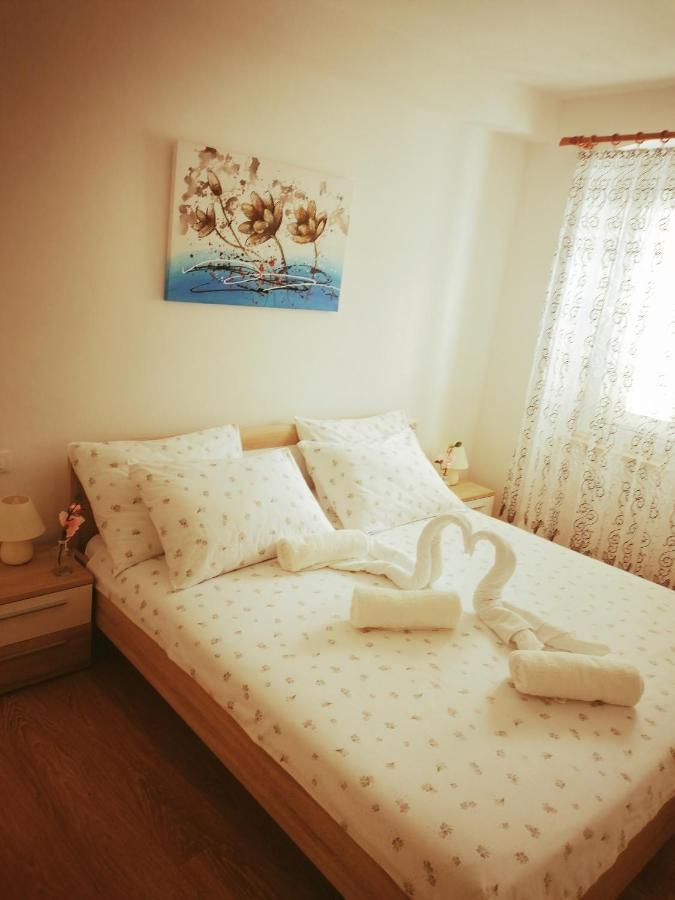 Apartment Michael Krk Town Buitenkant foto